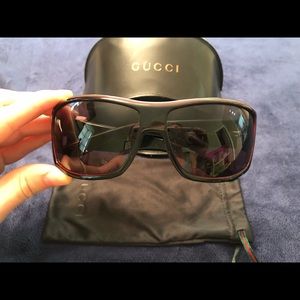 Men’s Gucci sunglasses